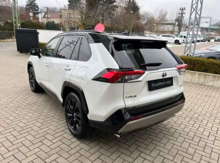 Toyota - RAV 4