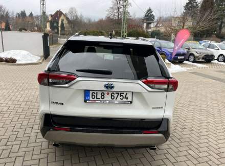 Toyota - RAV 4