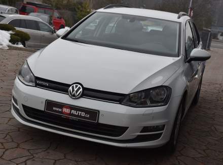 Volkswagen - Golf