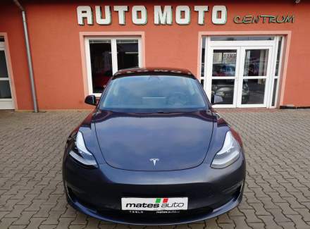 Tesla - Model 3