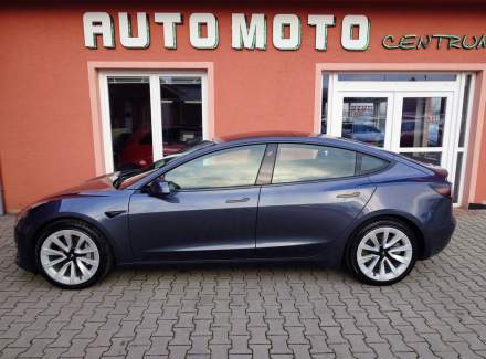 Tesla - Model 3