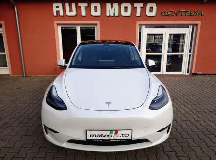Tesla - Model Y
