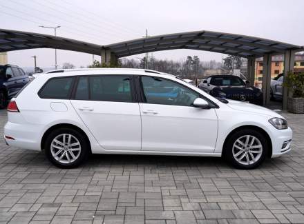 Volkswagen - Golf