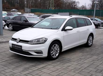 Volkswagen - Golf