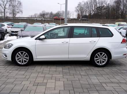 Volkswagen - Golf