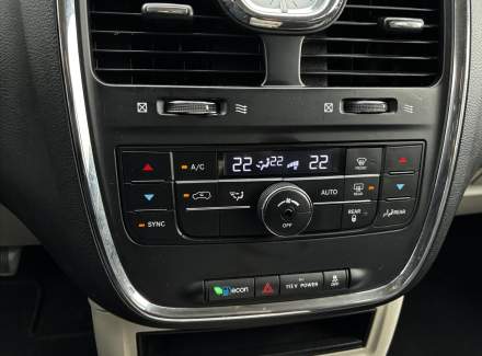 Chrysler - Town & Country