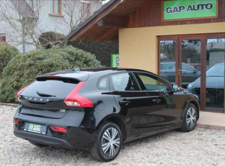 Volvo - V40