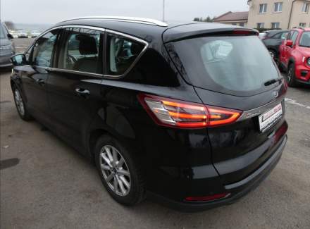 Ford - S-MAX