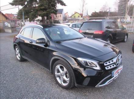 Mercedes-Benz - GLA