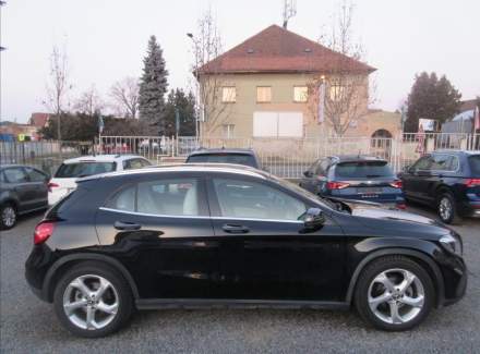 Mercedes-Benz - GLA