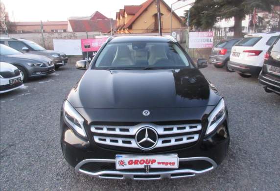 Mercedes-Benz - GLA