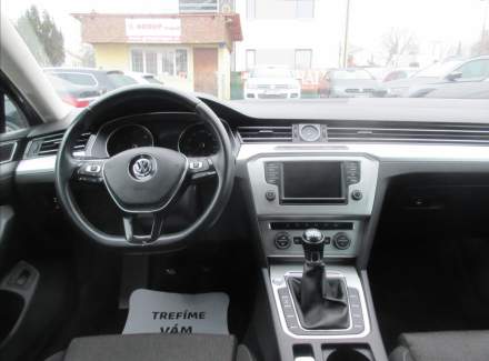 Volkswagen - Passat