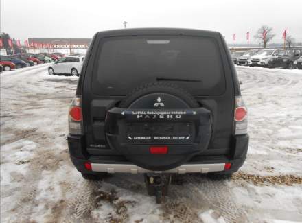 Mitsubishi - Pajero