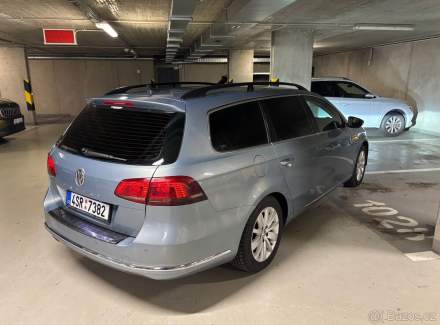 Volkswagen - Passat