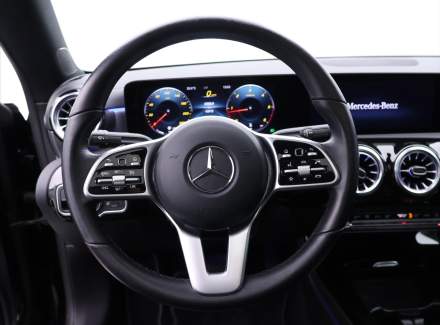 Mercedes-Benz - CLA