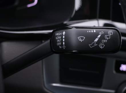 Volkswagen - Caravelle