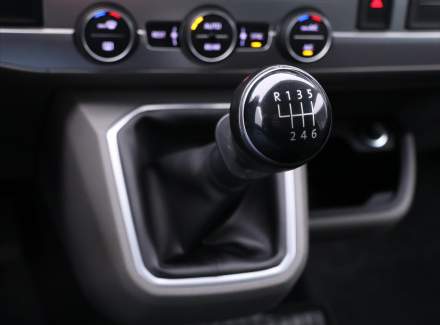 Volkswagen - Caravelle