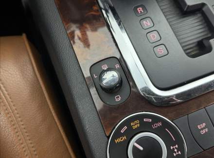 Volkswagen - Touareg