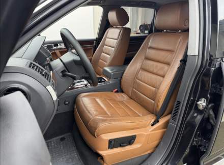 Volkswagen - Touareg