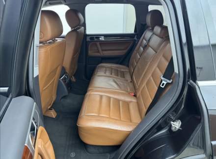 Volkswagen - Touareg