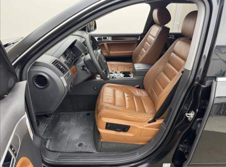 Volkswagen - Touareg