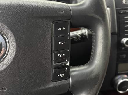 Volkswagen - Touareg