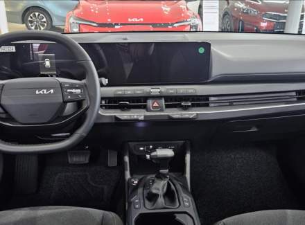 Kia - K4