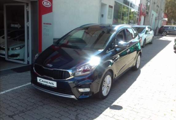 Kia - Carens