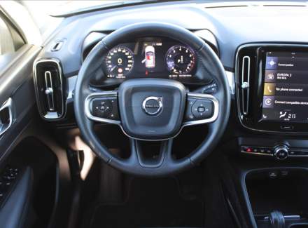 Volvo - XC40