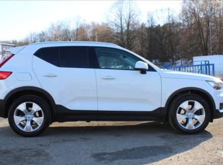 Volvo - XC40