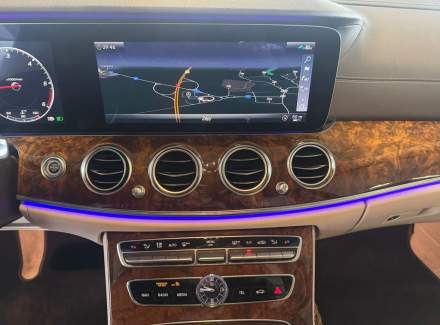 Mercedes-Benz - E-class