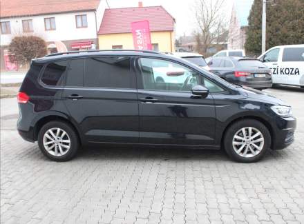 Volkswagen - Touran