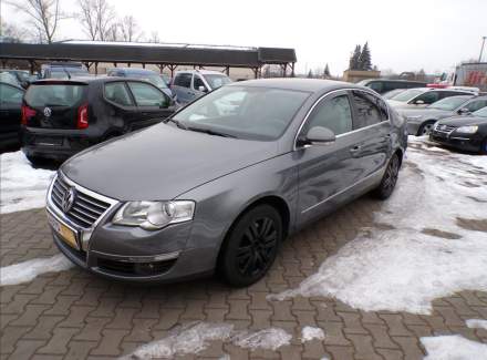 Volkswagen - Passat