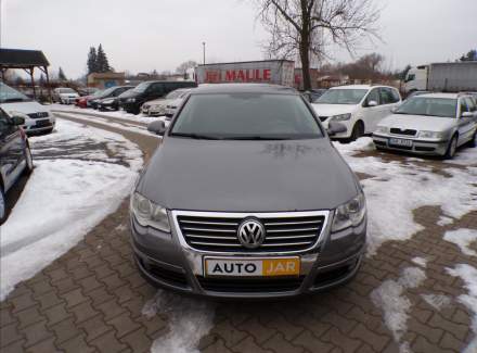 Volkswagen - Passat