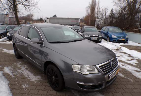 Volkswagen - Passat