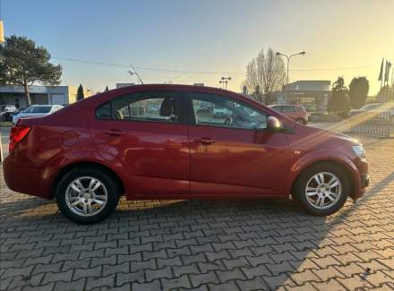 Chevrolet - Aveo