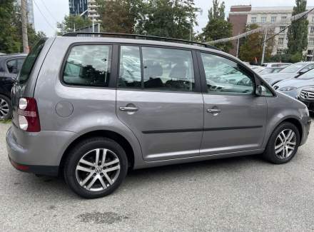 Volkswagen - Touran