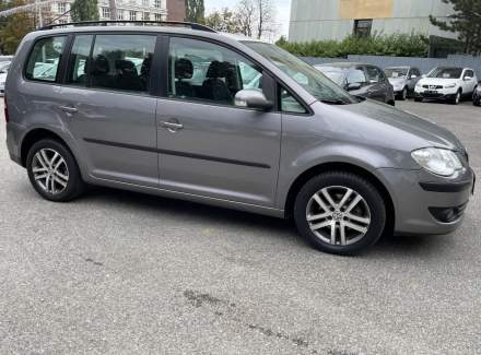 Volkswagen - Touran