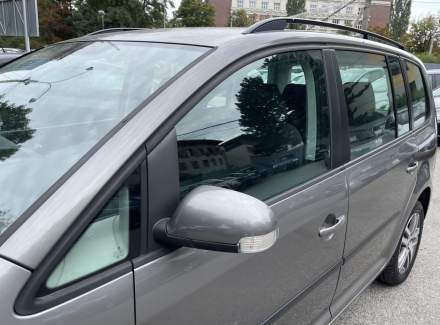 Volkswagen - Touran