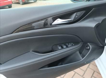 Opel - Insignia