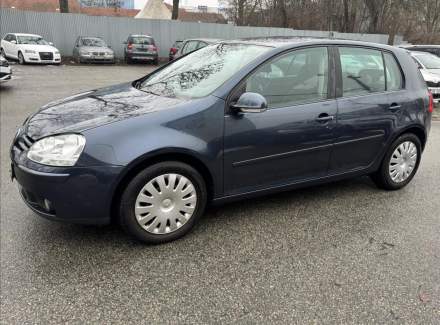 Volkswagen - Golf
