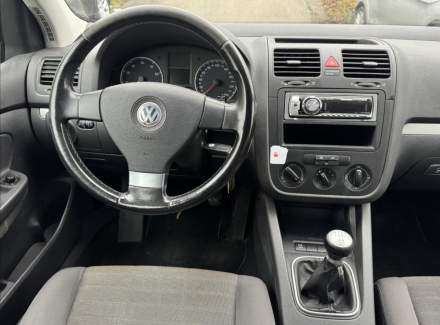 Volkswagen - Golf