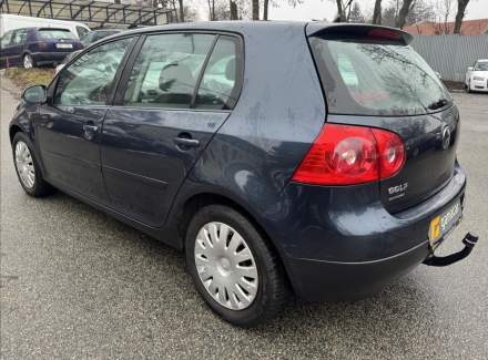 Volkswagen - Golf