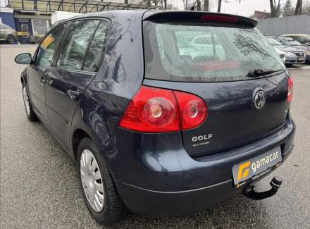Volkswagen - Golf