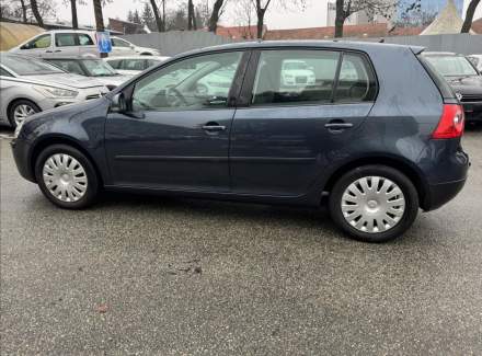 Volkswagen - Golf