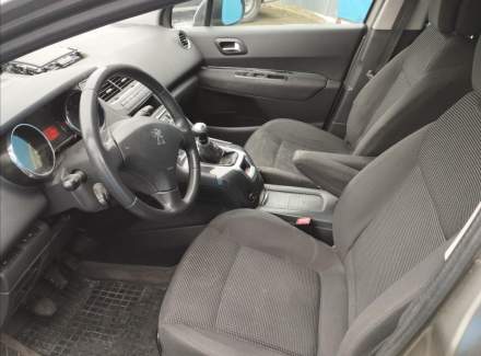 Peugeot - 5008