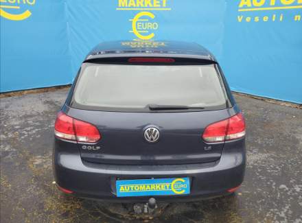 Volkswagen - Golf