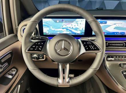 Mercedes-Benz - V-class