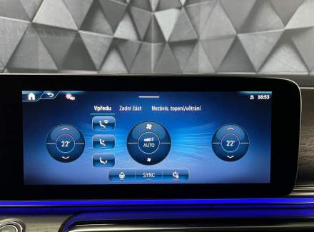 Mercedes-Benz - V-class