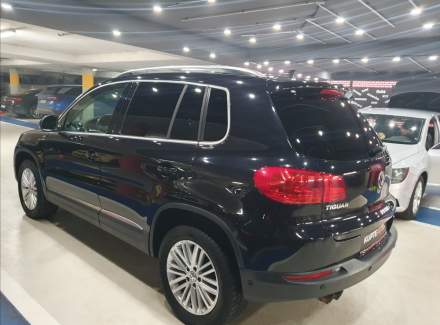 Volkswagen - Tiguan